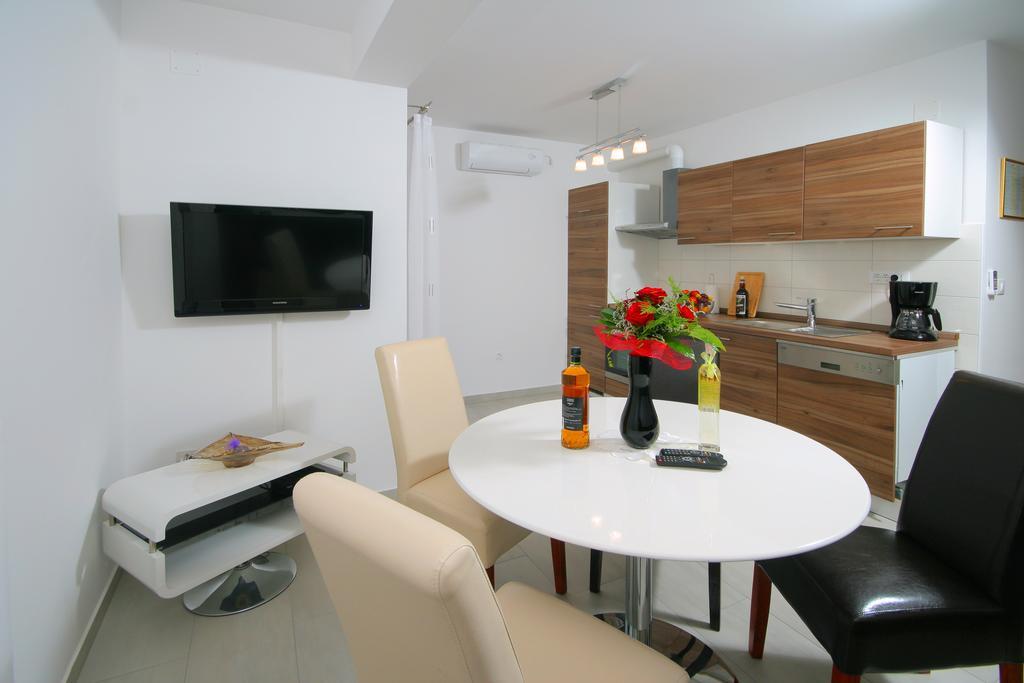 טרוגיר Apartmani Mane מראה חיצוני תמונה