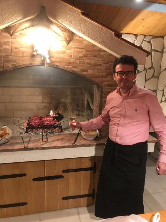 טרוגיר Apartmani Mane מראה חיצוני תמונה